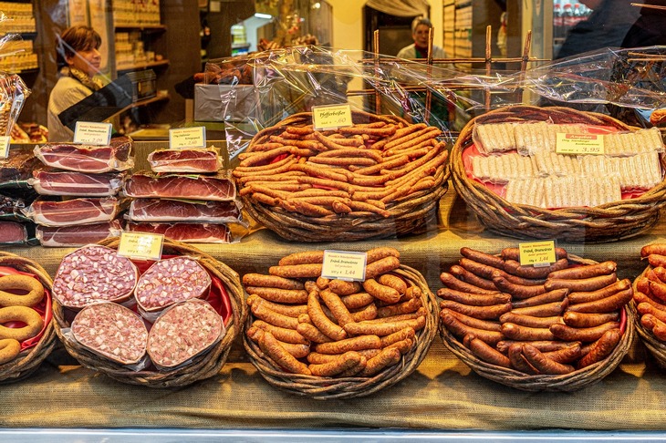 Pojačane kontrole na pijacama: uklonjeno više stotina kilograma nebezbedne hrane